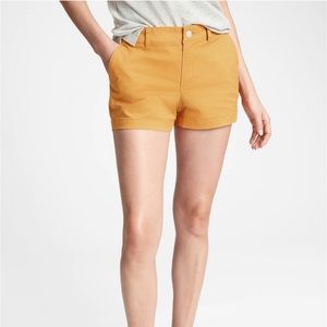 NWT 3'' Mid Rise Khaki Shorts with Washwell